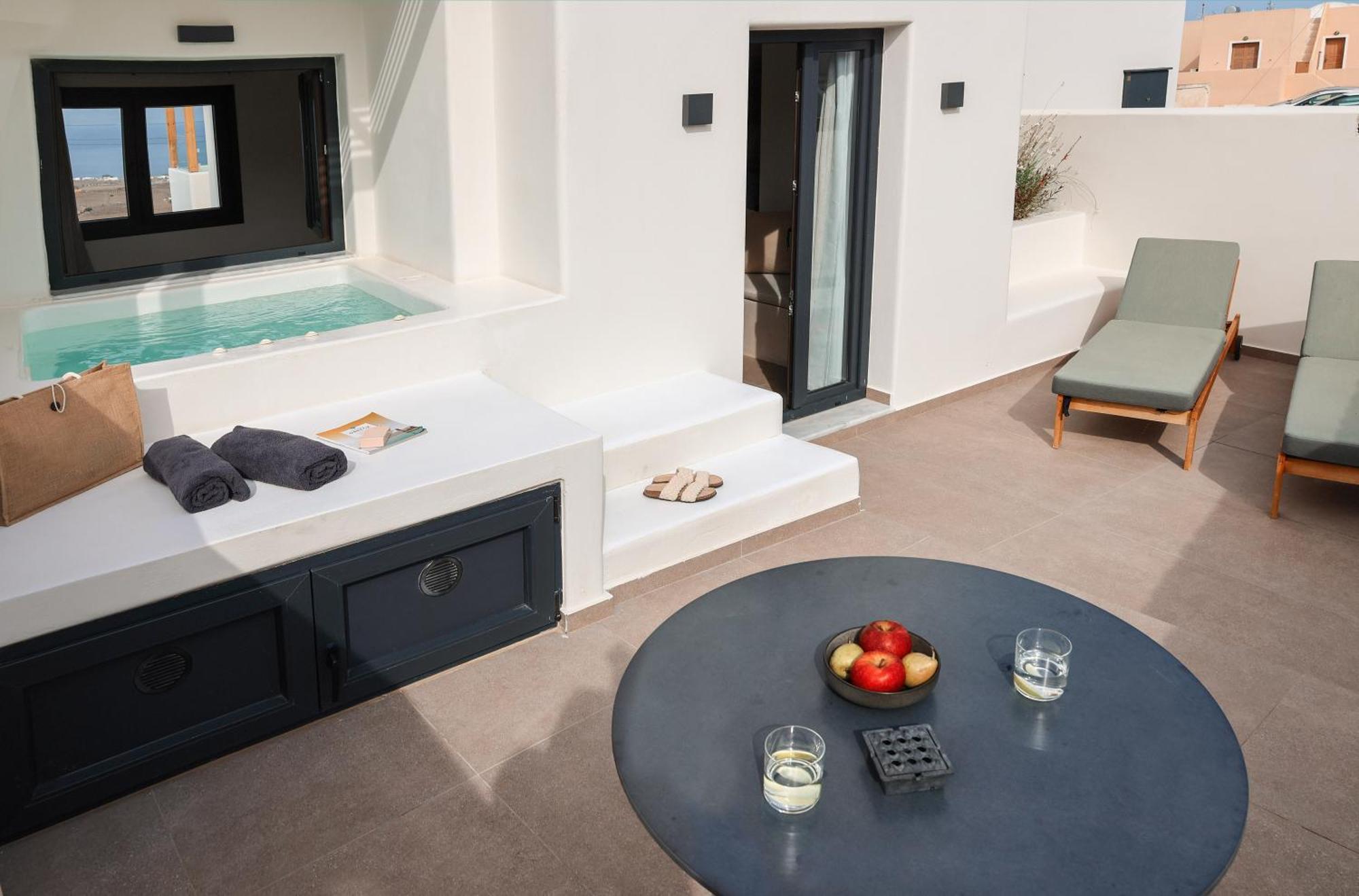 North Wind Luxury Suites Иа Екстериор снимка