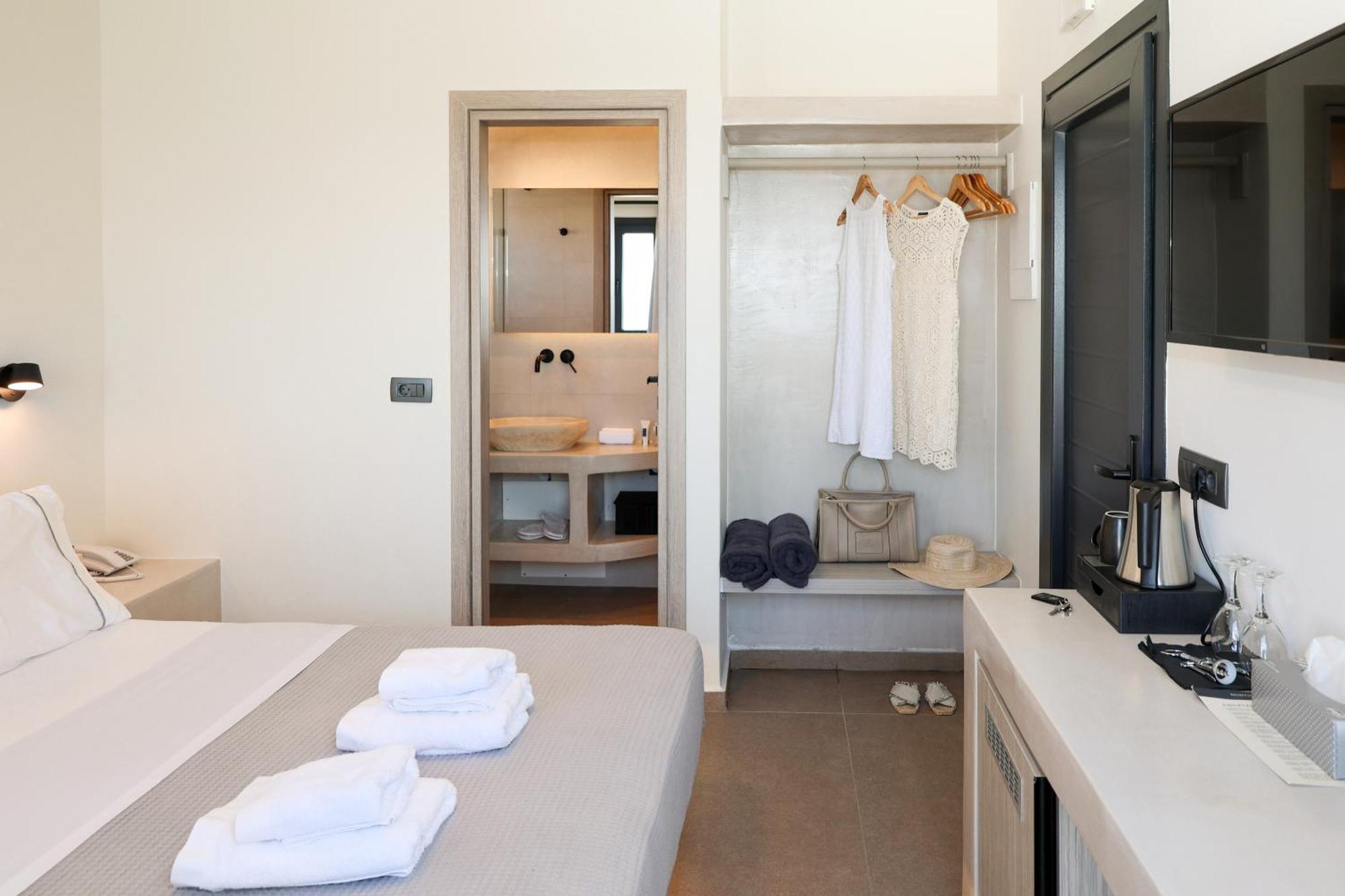North Wind Luxury Suites Иа Екстериор снимка